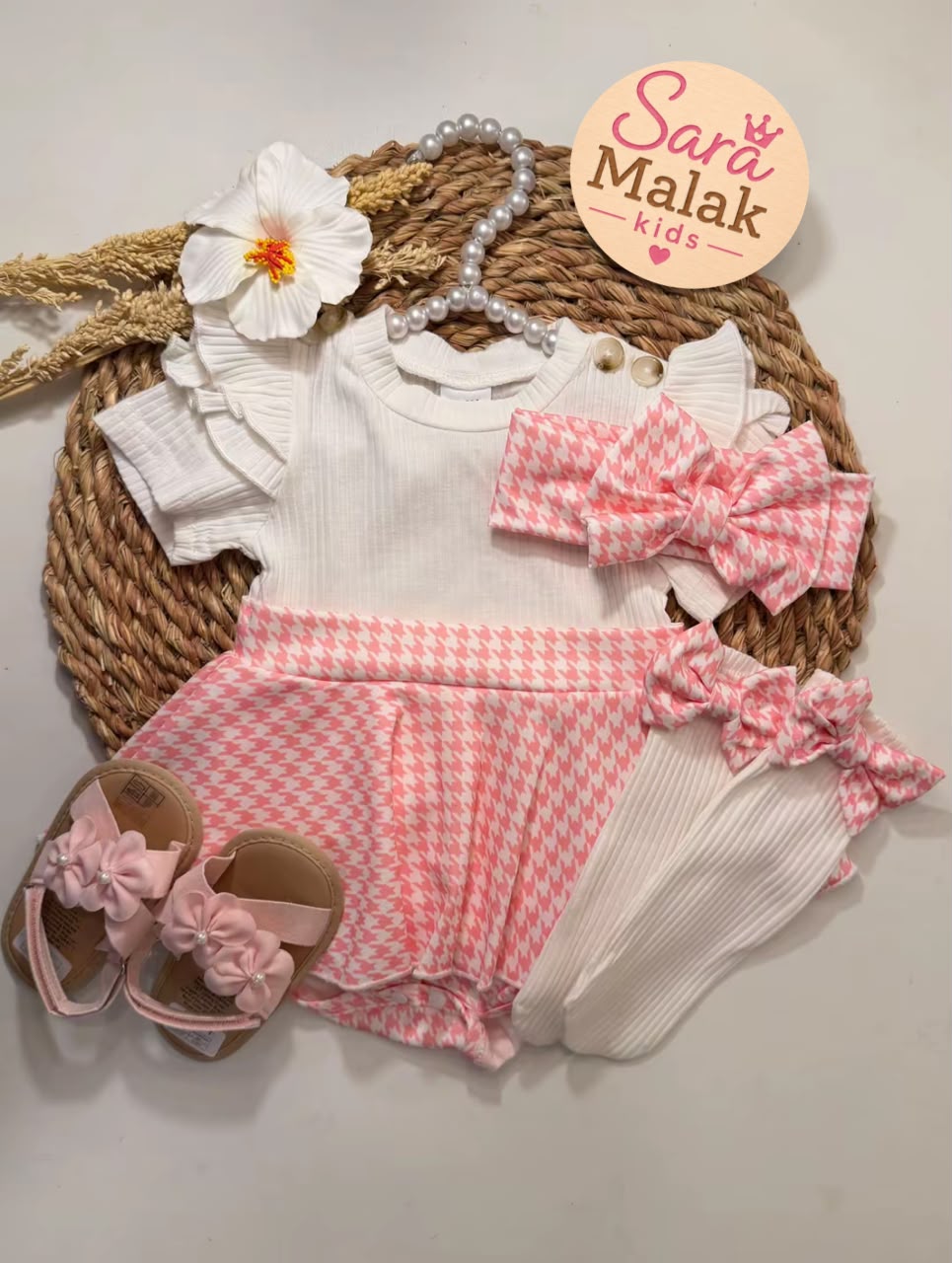 Ensemble bébé fille 4 pièces – Rose & Blanc 🎀