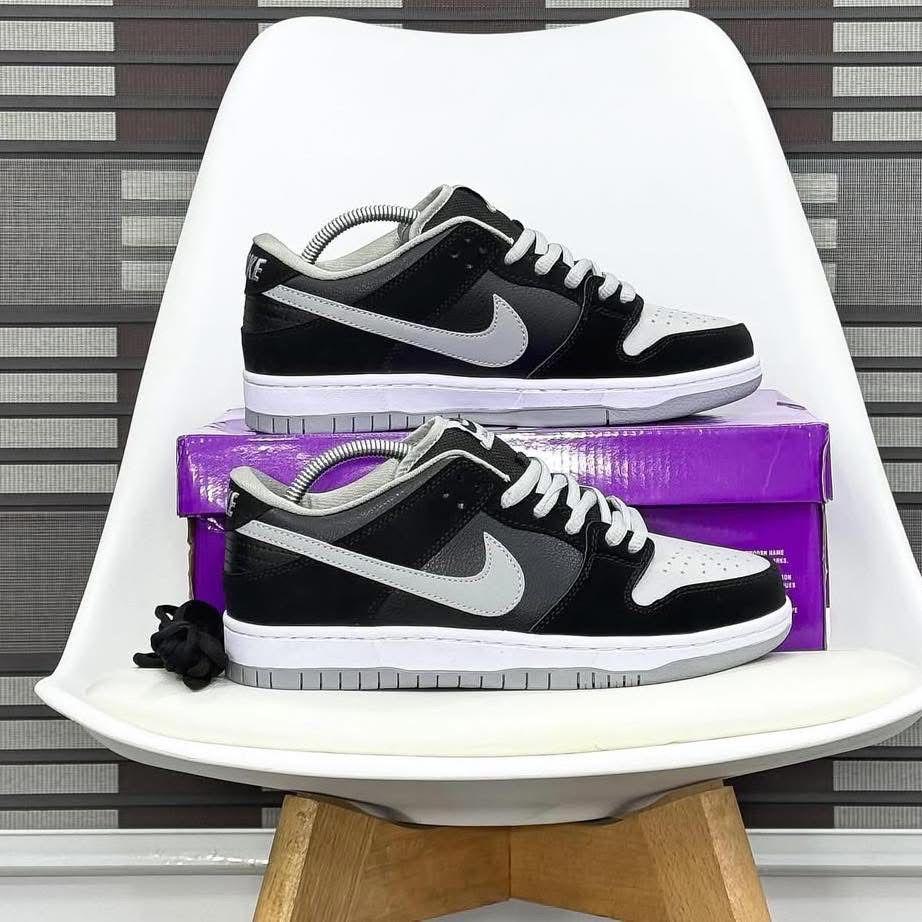 NIKE DUNK SB
